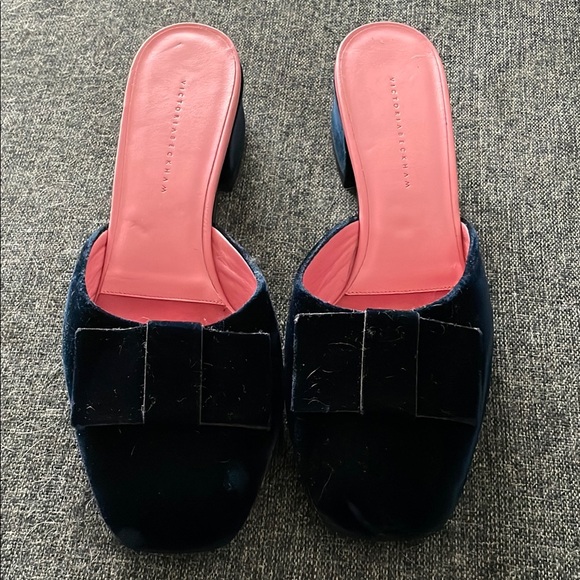 Victoria Beckham Navy Velvet Mules - Picture 1 of 7